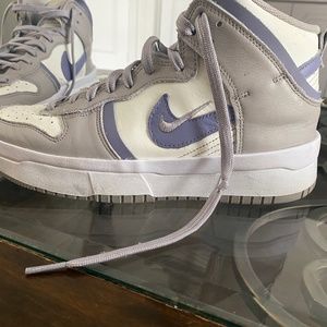 Womens high top dunks